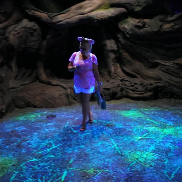 Meet your Posher, Corinne - Picture 3 of 5